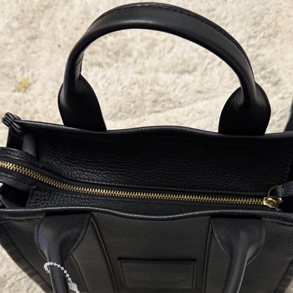 NWOT Marc Jacobs Small Black Leather Tote - Picture 6 of 10